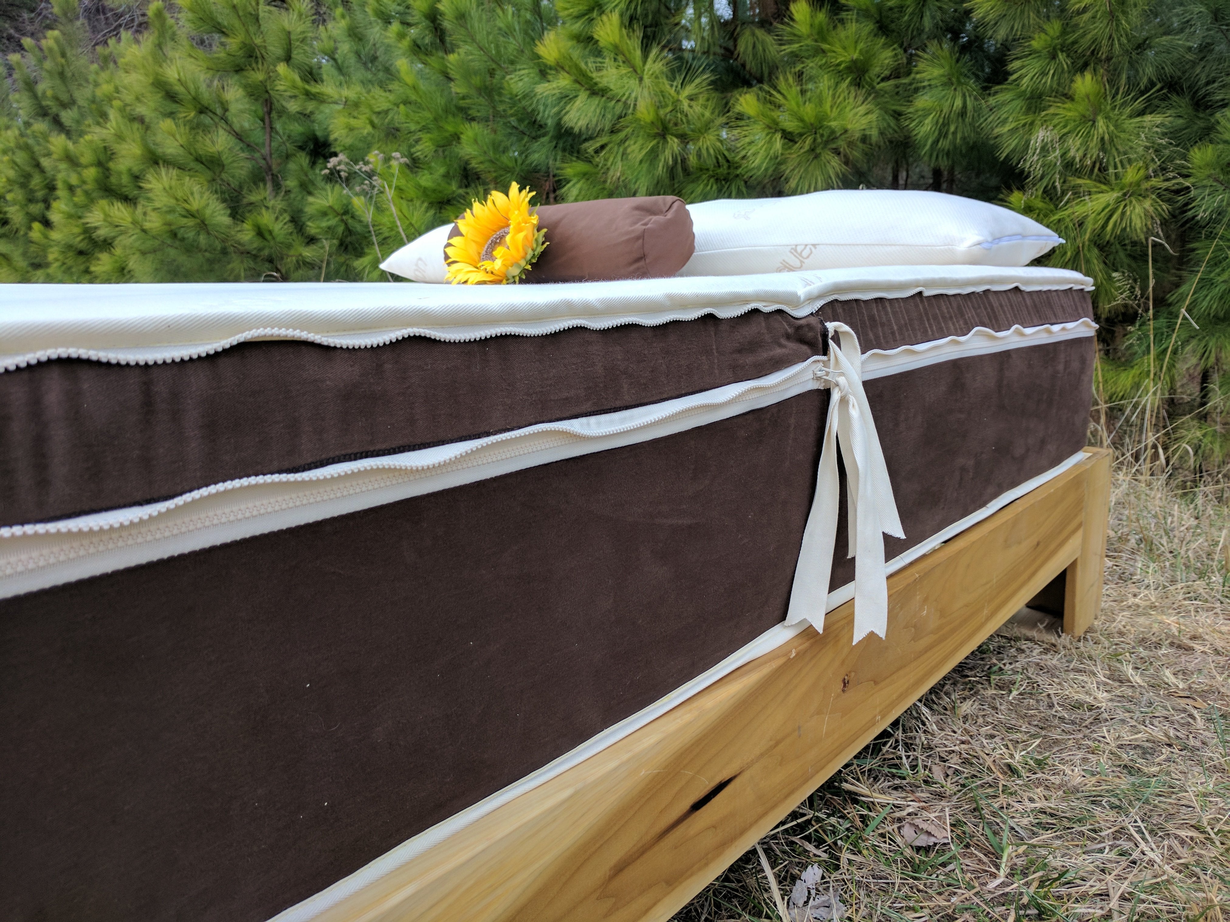 '- Organic Voyager 3-Layer Mattress layers can be easily moved around to make it firmer or softer on each side in Queen, King, and Cal-King sizes, providing you the ultimate in sleep-surface customization.